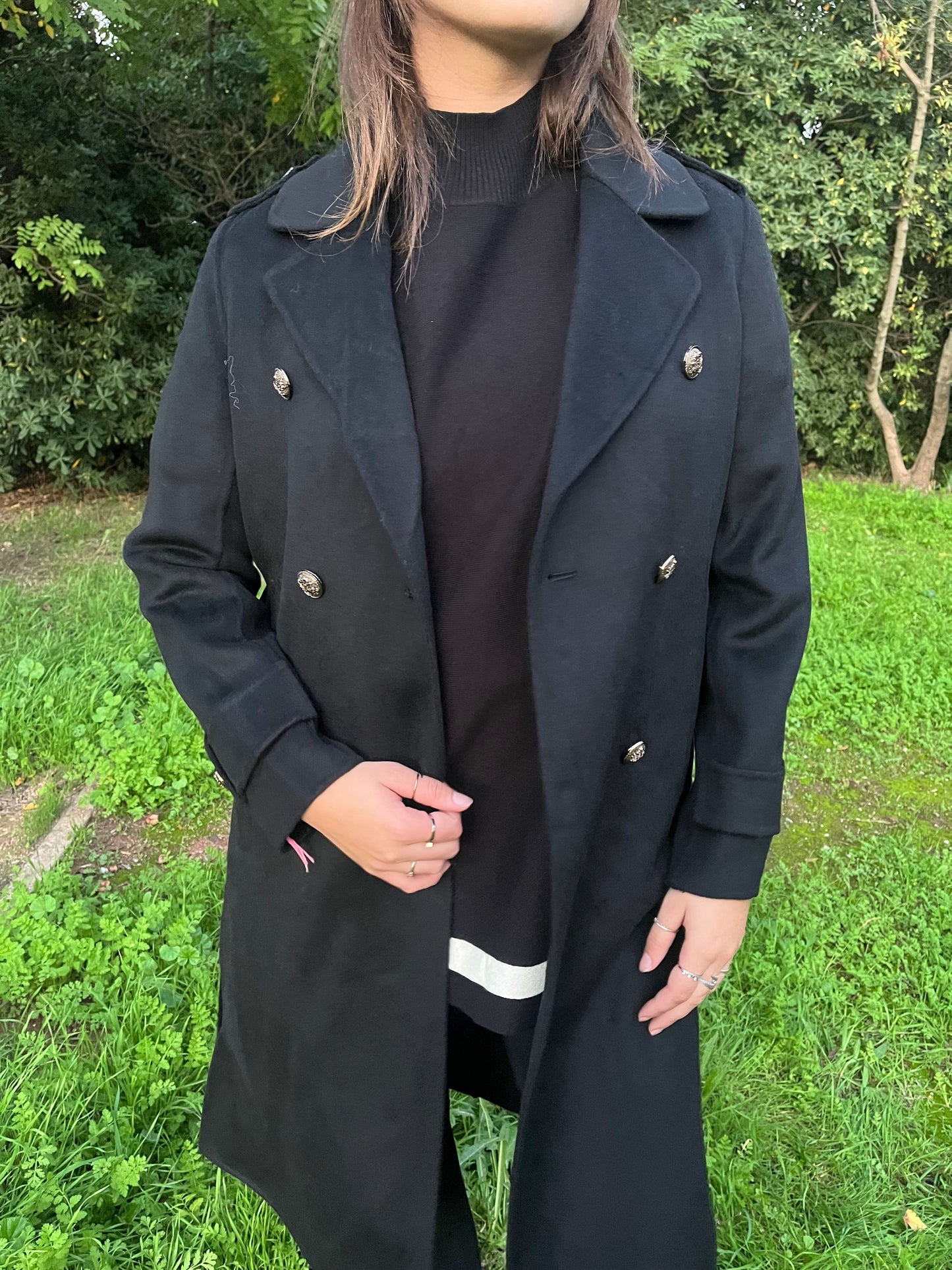 Manteau noir en laine classique