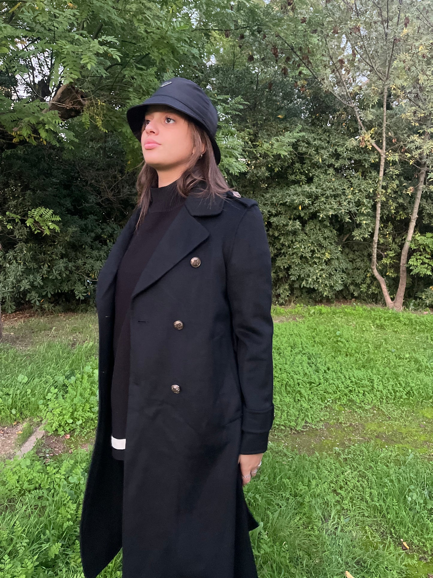 Manteau noir en laine classique