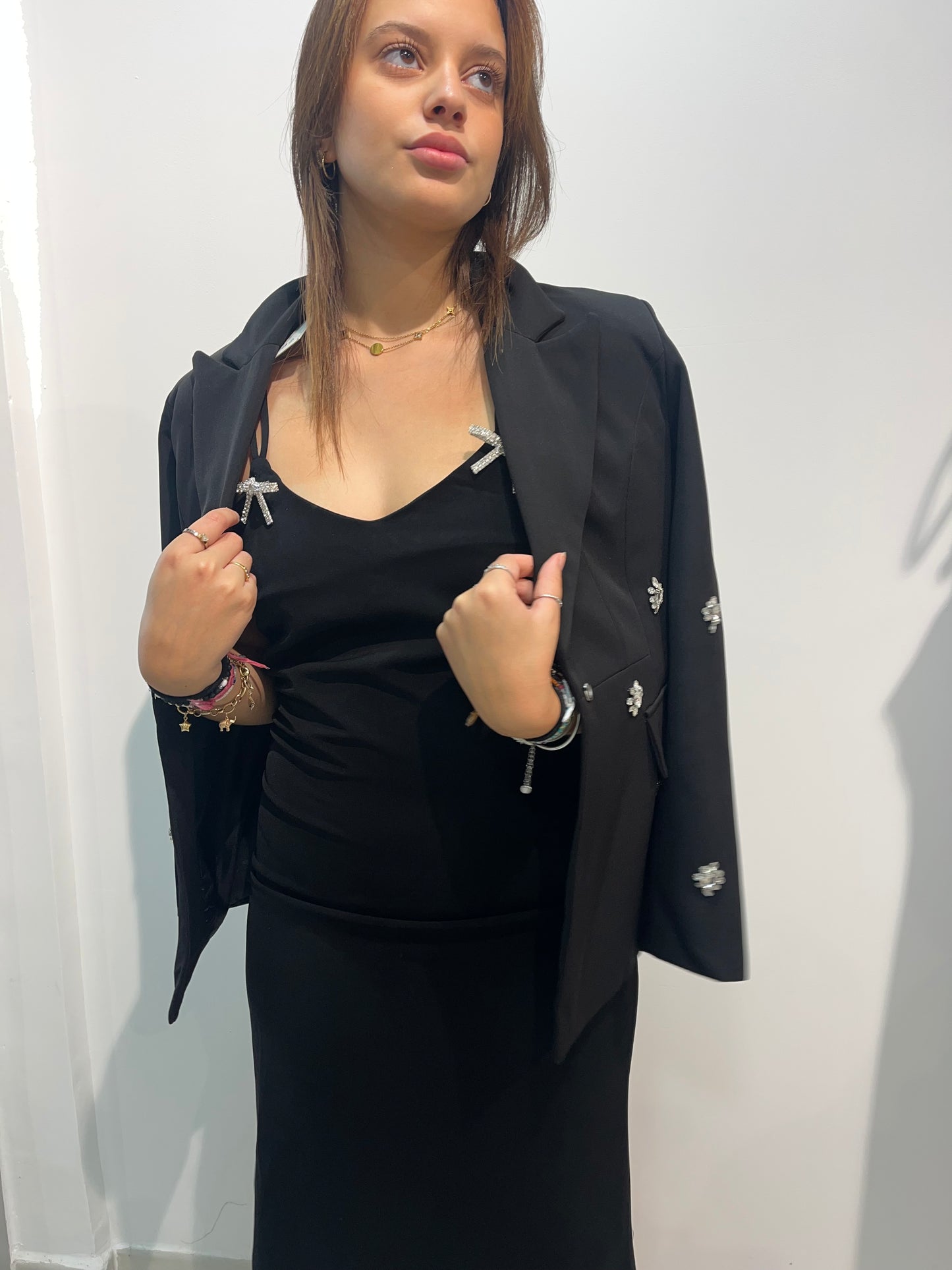 Blazer noir avec détails à strass