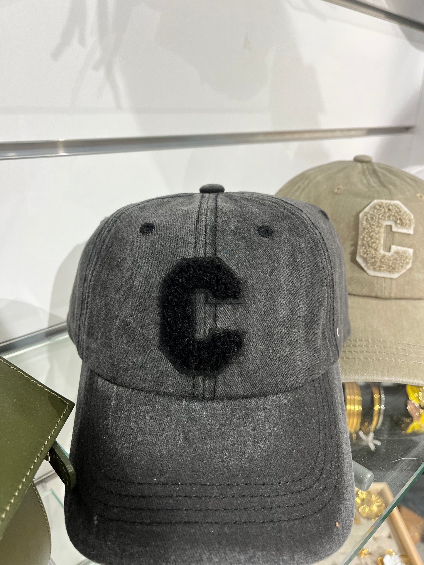 casquette « C »
