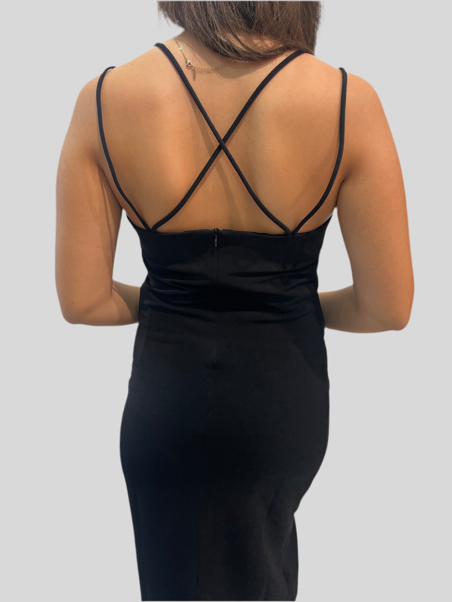 Robe noire avec noeuds à strass