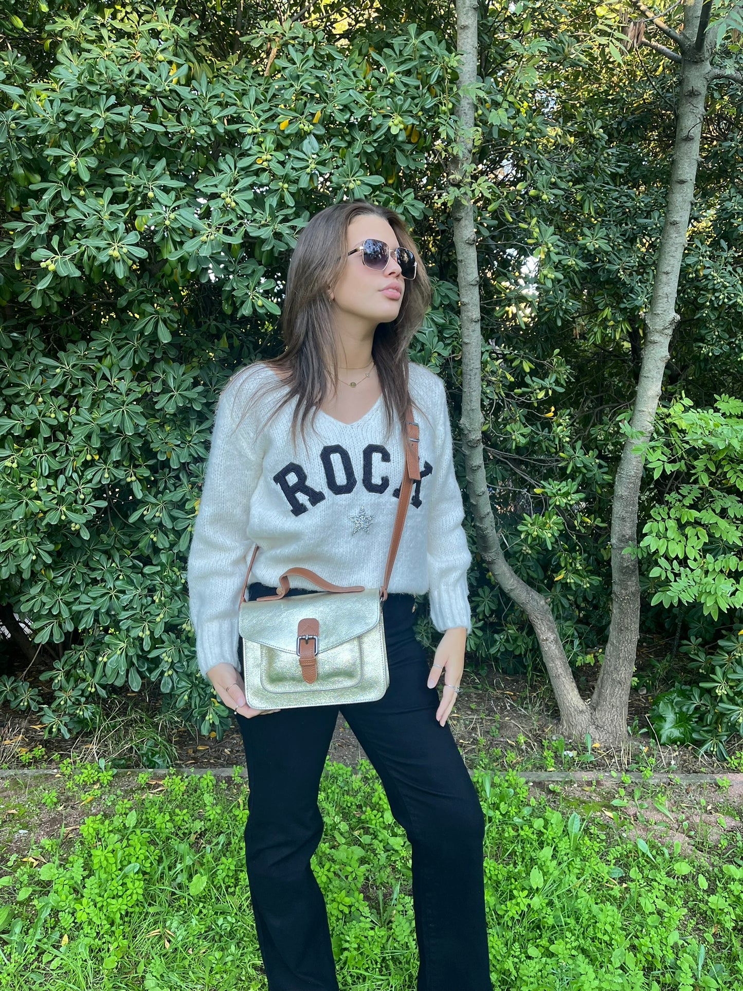 Sac doré avec bandoulière