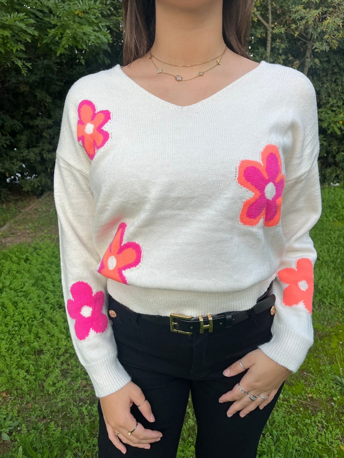 Pull avec motifs à fleurs