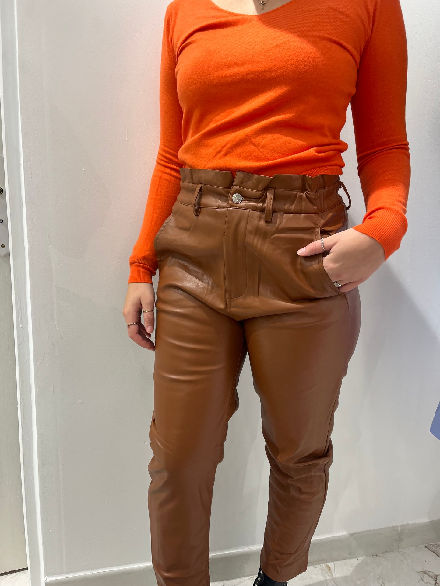 Pantalon cuir marron