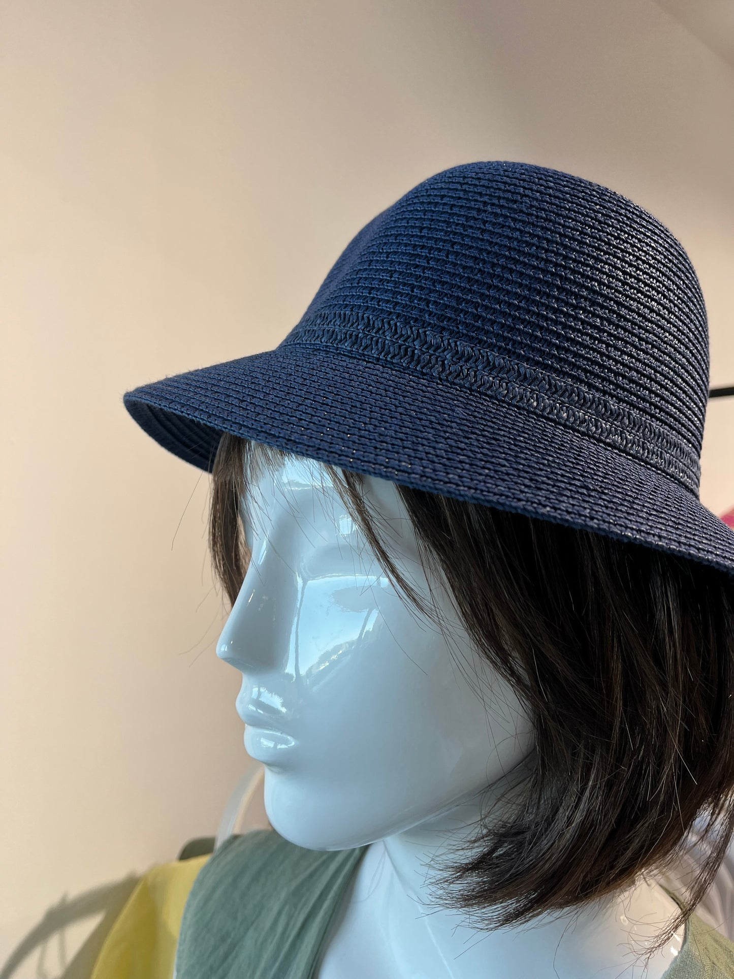 Chapeau plage bleu marine