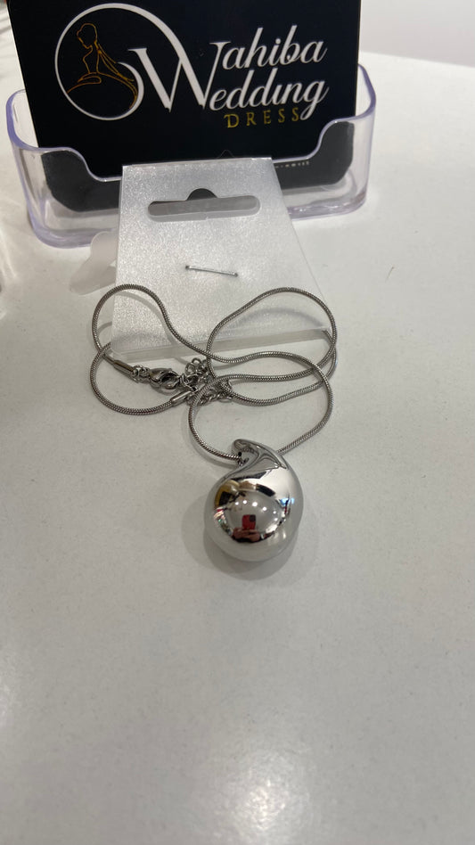 collier bella